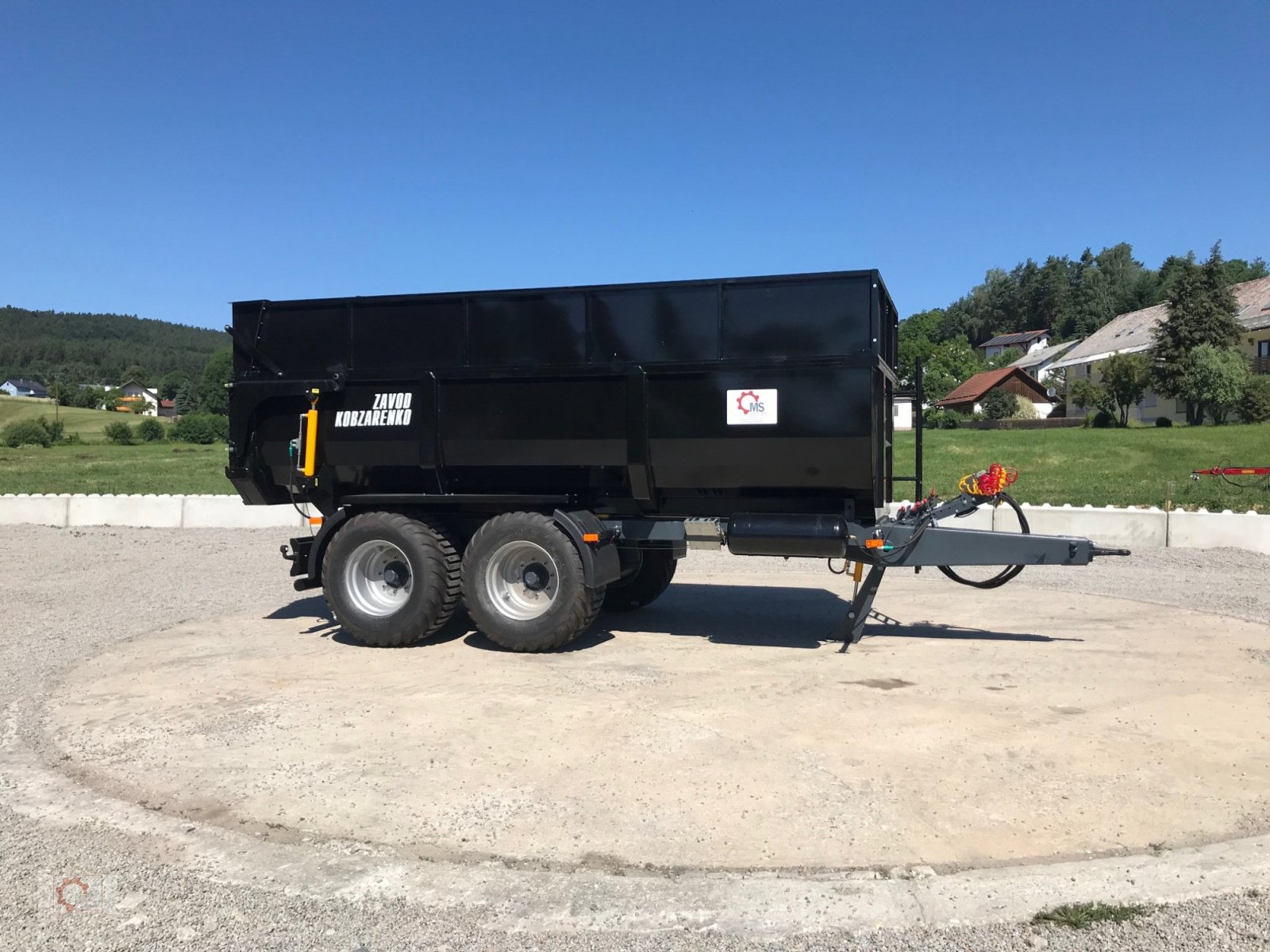 Kipper des Typs Kobzarenko TSP-14 18m³ Muldenkipper 500/50-22,5, Neumaschine in Tiefenbach (Bild 10)