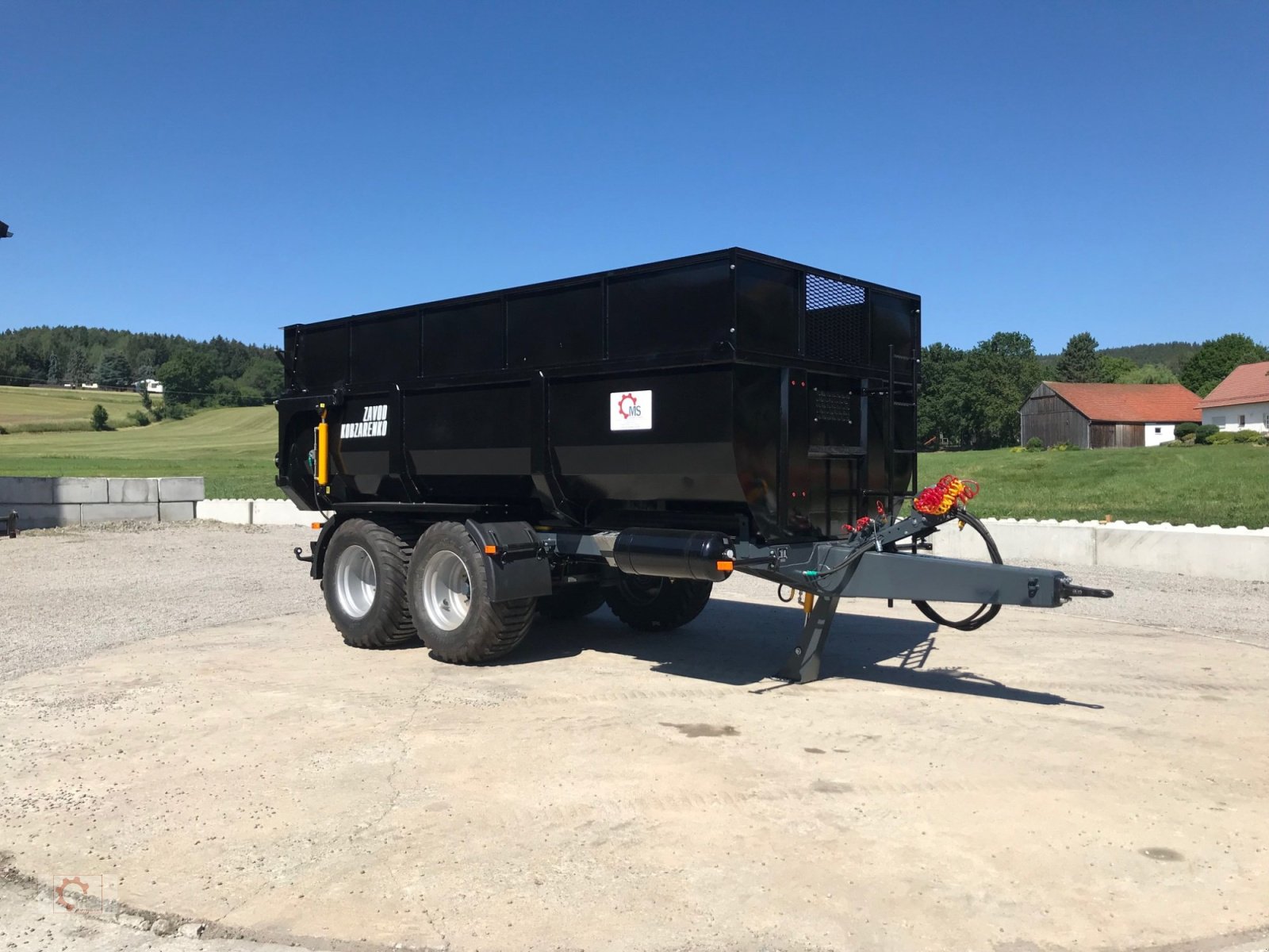 Kipper des Typs Kobzarenko TSP-14 18m³ Muldenkipper 500/50-22,5, Neumaschine in Tiefenbach (Bild 11)