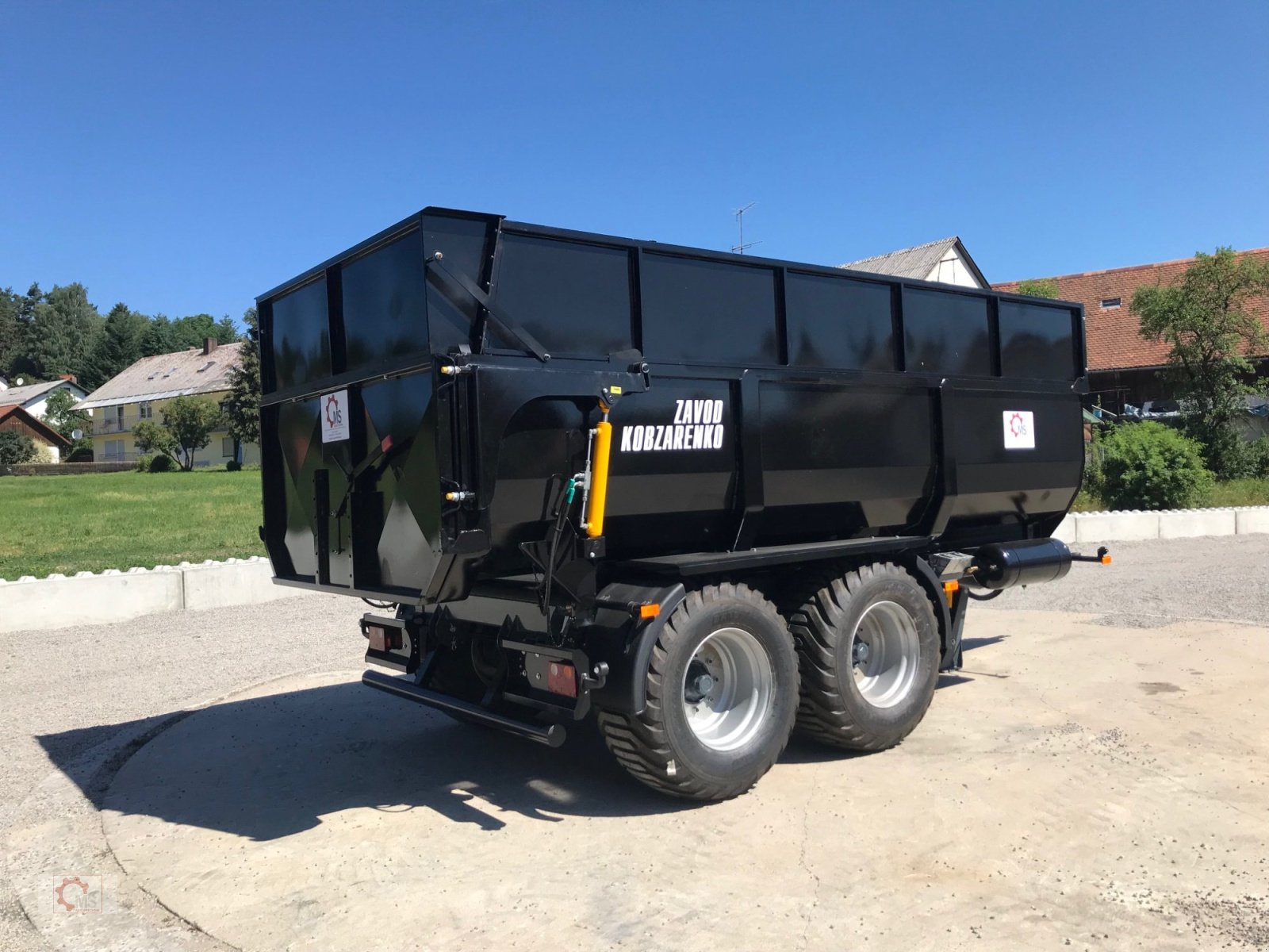 Kipper des Typs Kobzarenko TSP-14 18m³ Muldenkipper 500/50-22,5, Neumaschine in Tiefenbach (Bild 12)