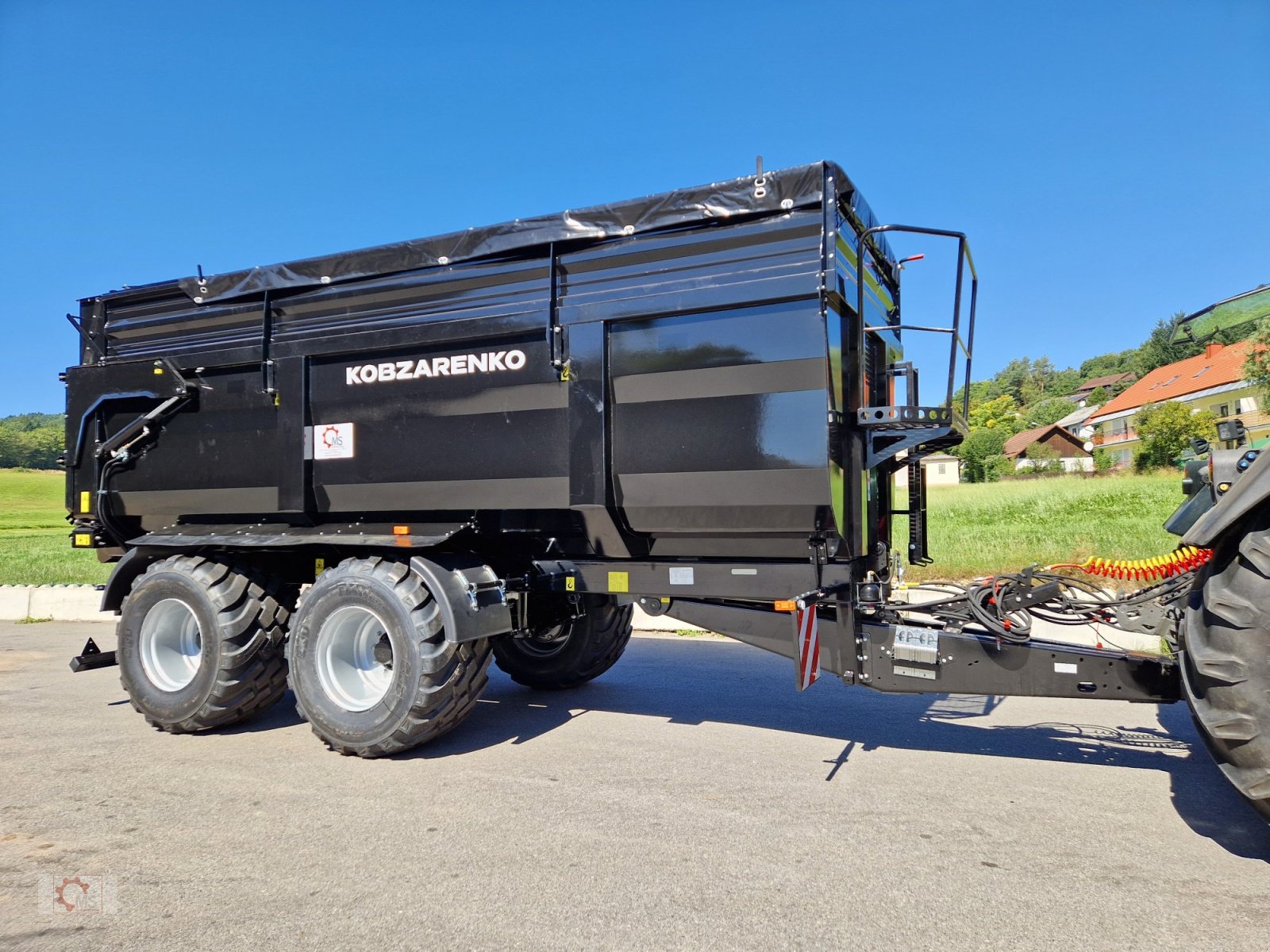 Kipper типа Kobzarenko TSP-30 Muldenkipper 710/50-26,5 Druckluft Plane, Neumaschine в Tiefenbach (Фотография 2)
