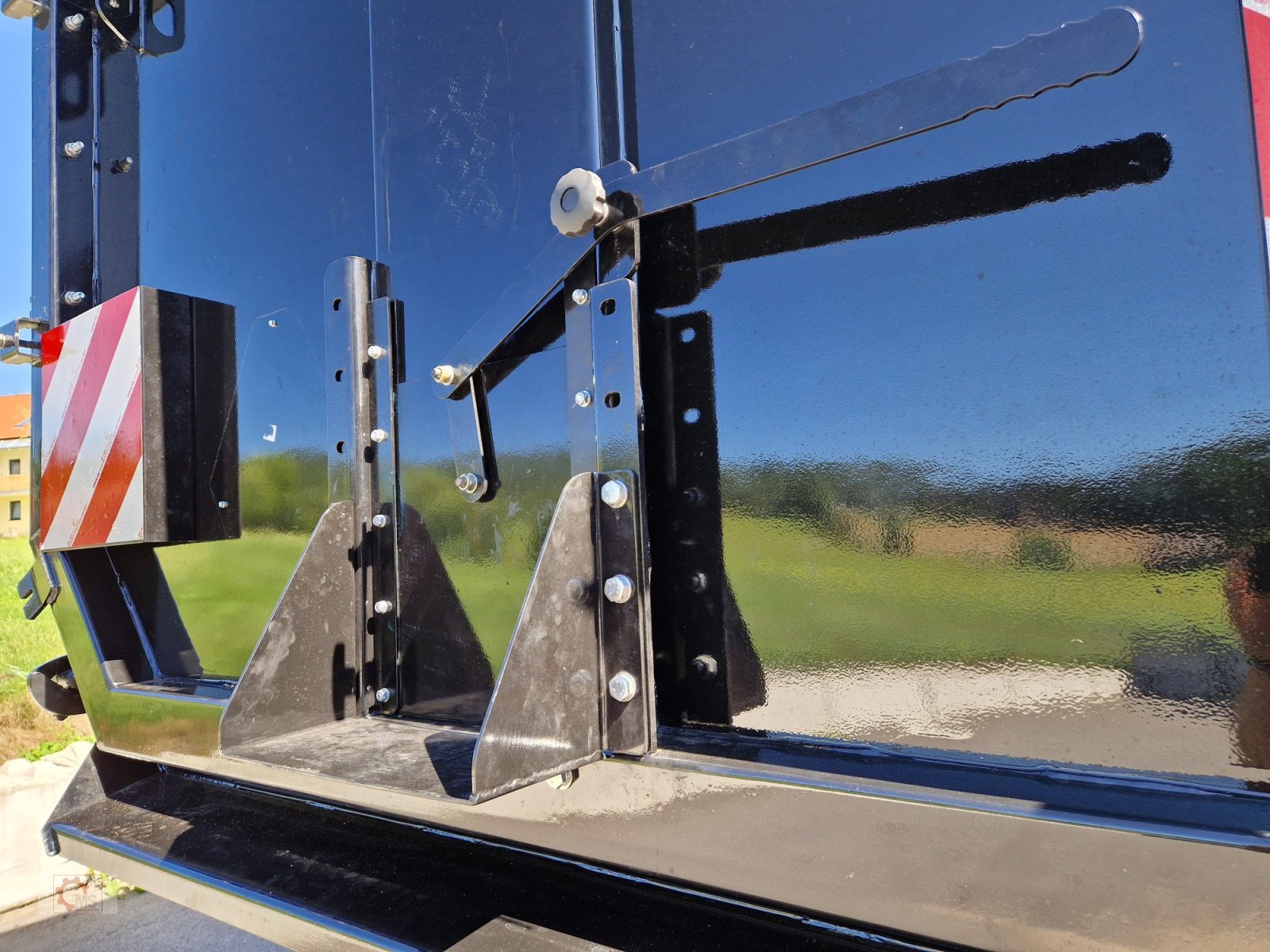 Kipper of the type Kobzarenko TSP-30 Muldenkipper 710/50-26,5 Druckluft Plane, Neumaschine in Tiefenbach (Picture 16)