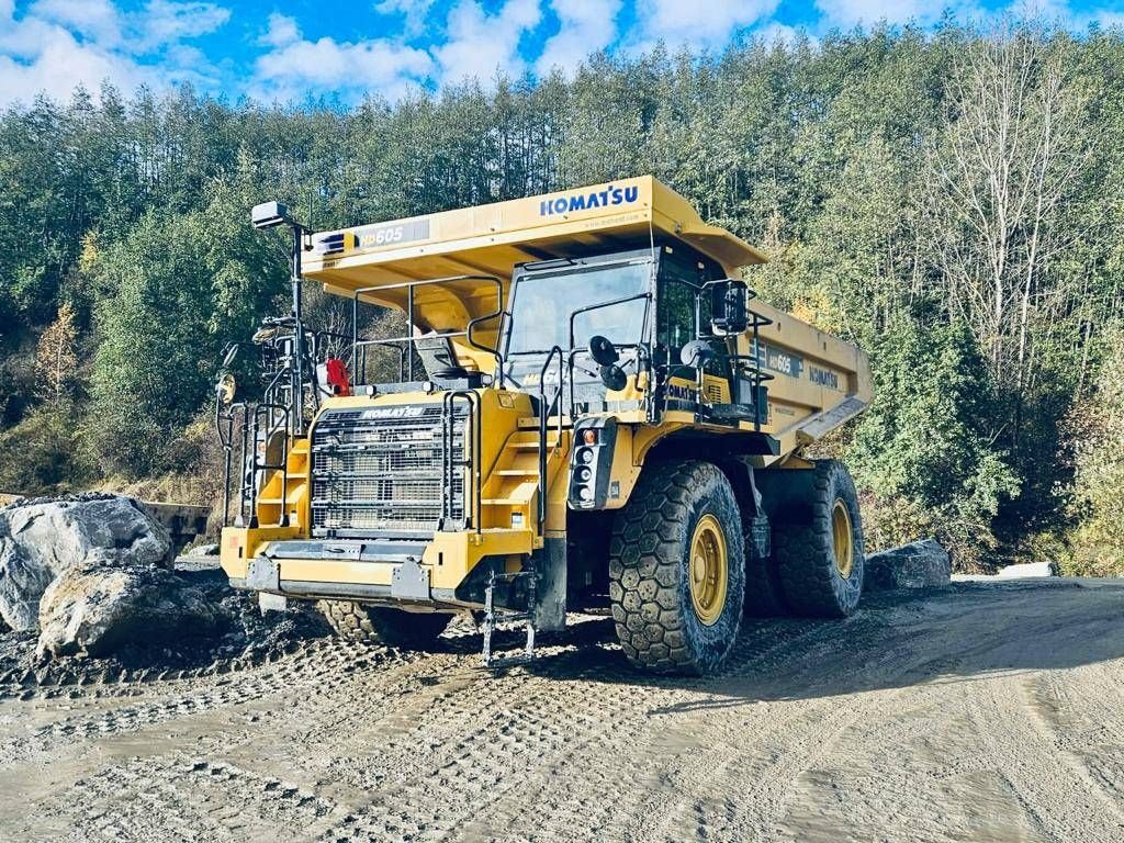 Kipper des Typs Komatsu HD605-8E0, Gebrauchtmaschine in Overijse (Bild 1)