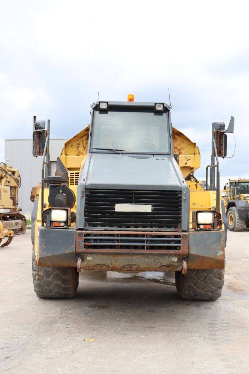 Kipper типа Komatsu HM400-2, Gebrauchtmaschine в Antwerpen (Фотография 9)
