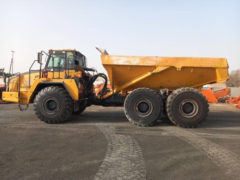 Kipper a típus Komatsu HM400-3R (4 pcs available in Abu Dhabi), Gebrauchtmaschine ekkor: Stabroek (Kép 1)