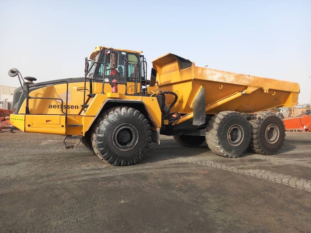 Kipper typu Komatsu HM400-3R (4 pcs available in Abu Dhabi), Gebrauchtmaschine w Stabroek (Zdjęcie 2)