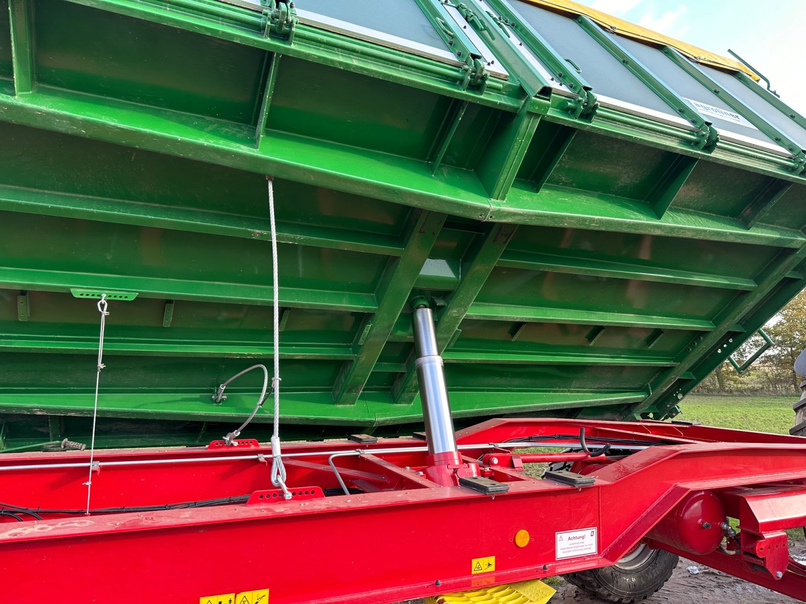 Kipper typu Kröger Agroliner HKD 302, Gebrauchtmaschine v Schweringen (Obrázek 16)