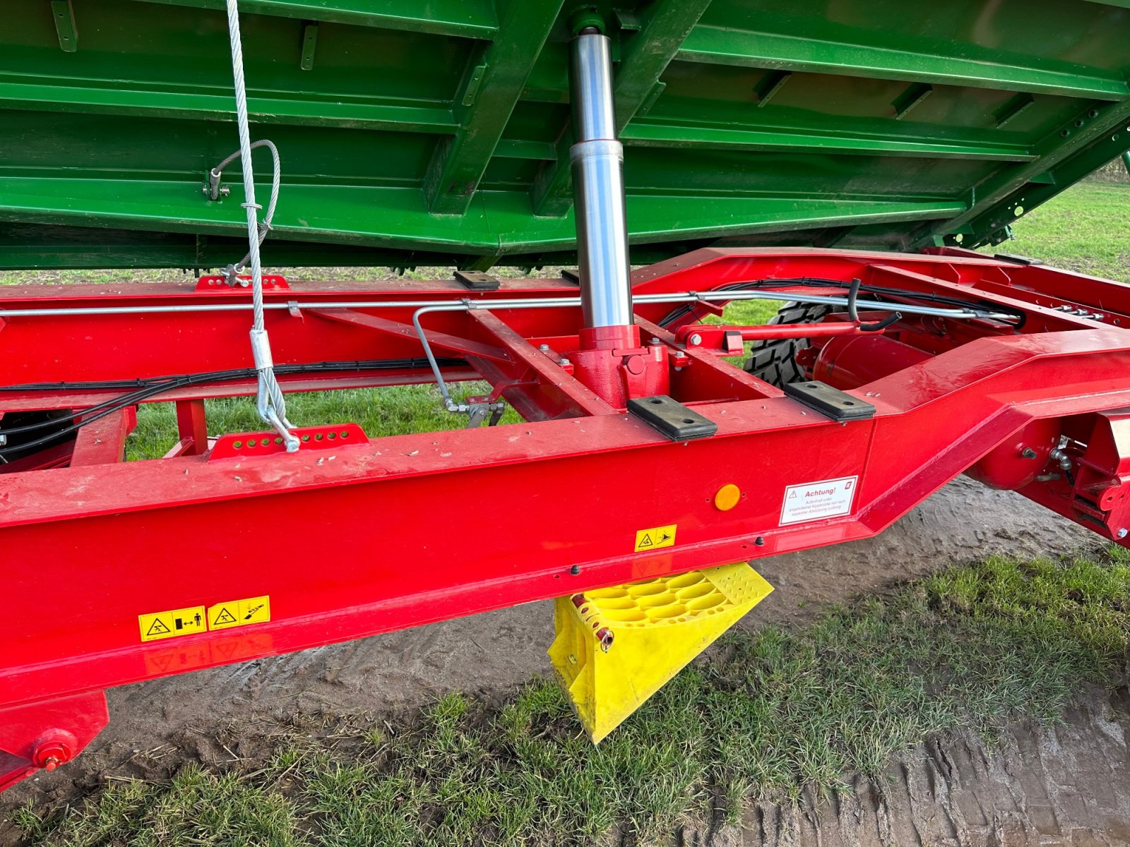 Kipper typu Kröger Agroliner HKD 302, Gebrauchtmaschine v Schweringen (Obrázek 17)