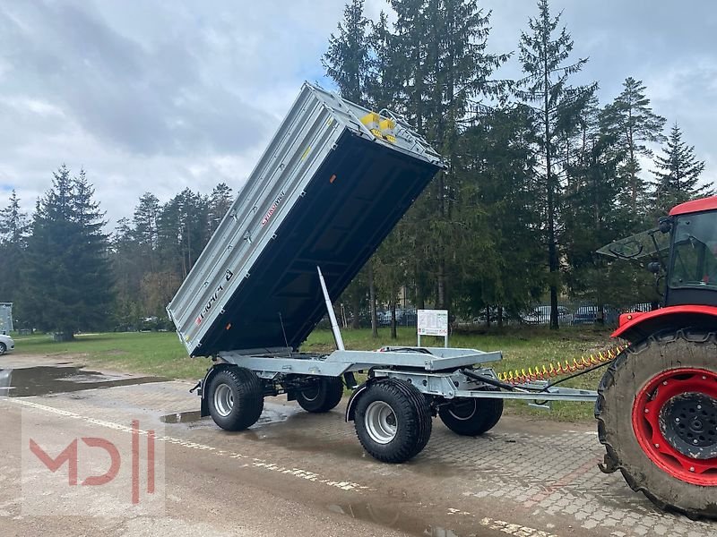 Kipper des Typs MD Landmaschinen CM Zweiachs-Dreiseitenkipper T104/5 11,9T, Neumaschine in Zeven (Bild 4)