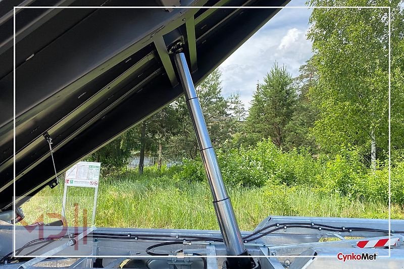 Kipper des Typs MD Landmaschinen CM Zweiachs-Dreiseitenkipper T149/1 18T, Neumaschine in Zeven (Bild 21)