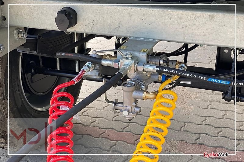 Kipper des Typs MD Landmaschinen CM Zweiachs-Dreiseitenkipper T149/1 18T, Neumaschine in Zeven (Bild 23)