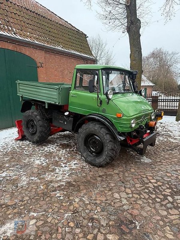 Kipper des Typs Mercedes-Benz 406 Forst Seilwinde Werner Funk Bj. 77 TÜV Kipper Zapfwell, Neumaschine in Fitzen (Bild 1)