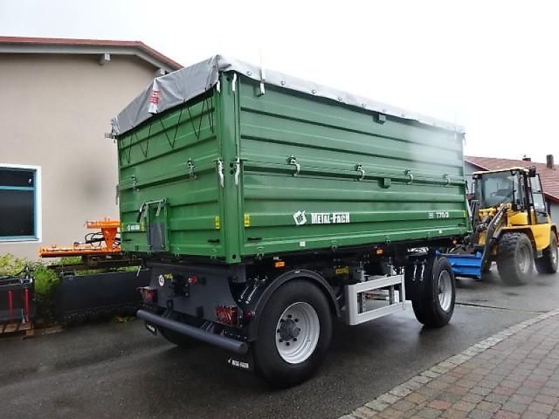 Kipper des Typs Metal-Fach T 711-3-GG 16 Tonnen - Toppreis- Rollplane-, Neumaschine in Neureichenau (Bild 8)