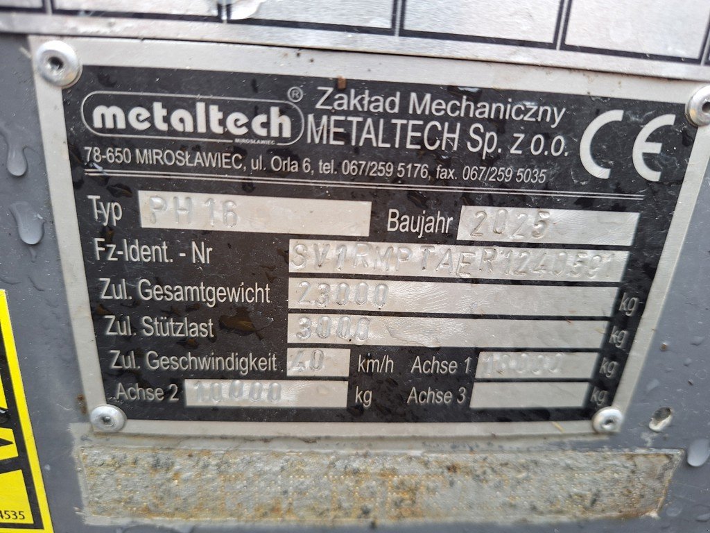 Kipper des Typs Metaltech PH 16, Ausstellungsmaschine in Chur (Bild 11)