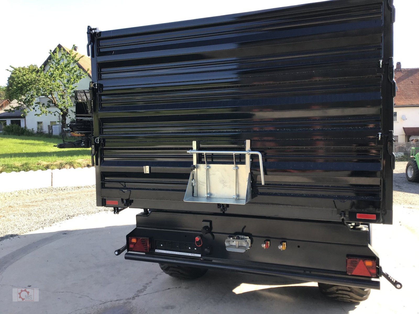 Kipper des Typs MS 16t Druckluft LED 40km/h Hydr. Stützfuß Tandem, Neumaschine in Tiefenbach (Bild 7)