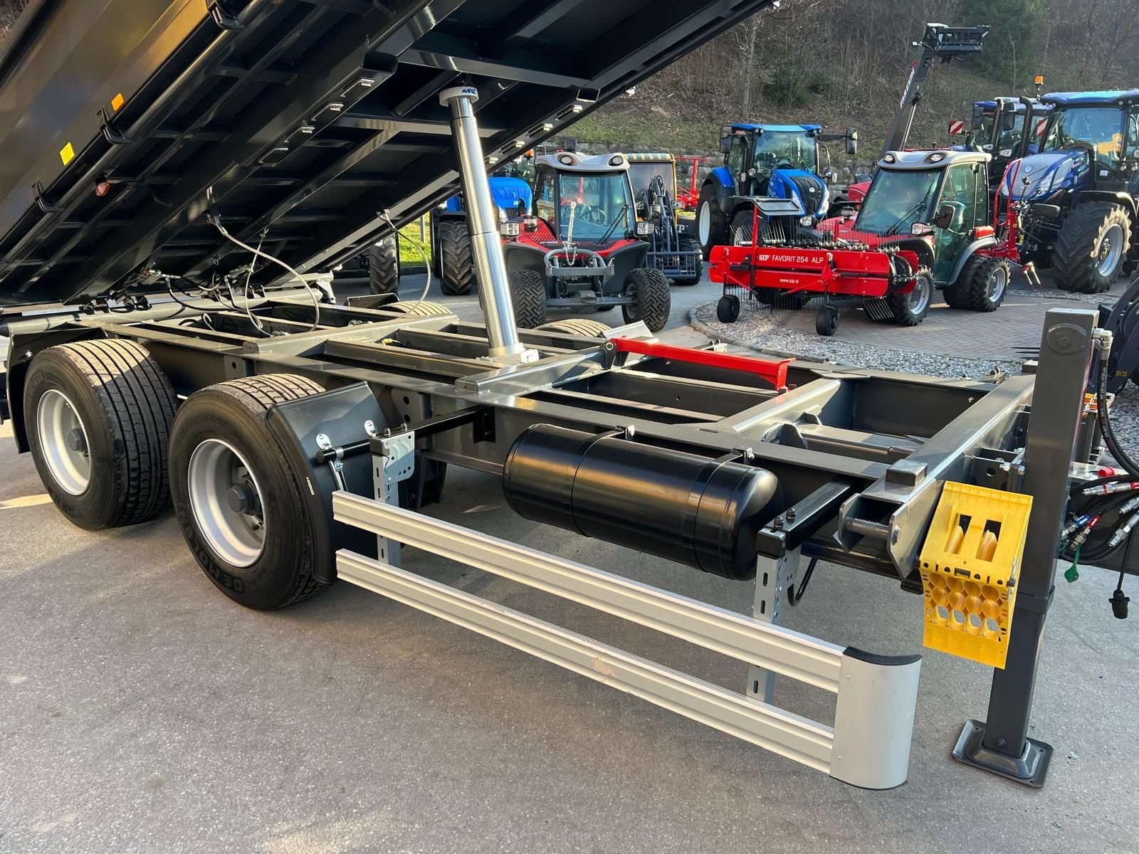 Kipper of the type Oehler TDK 180, Neumaschine in Burgkirchen (Picture 9)