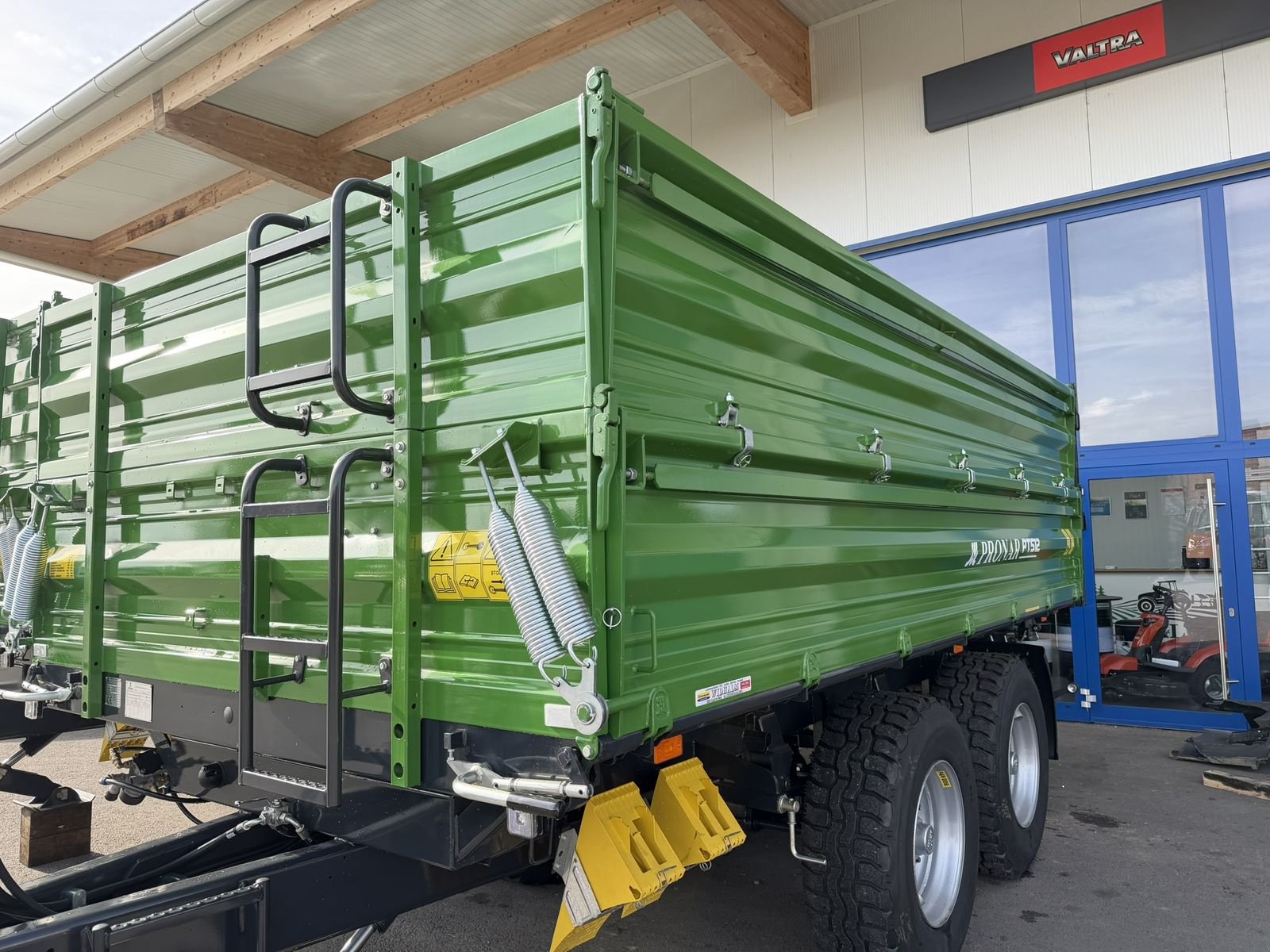 Kipper des Typs PRONAR PT 512, Neumaschine in Göpfritz (Bild 2)