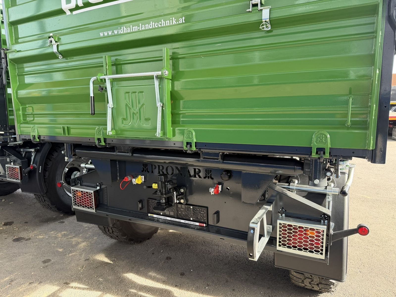 Kipper des Typs PRONAR PT 512, Neumaschine in Göpfritz (Bild 9)