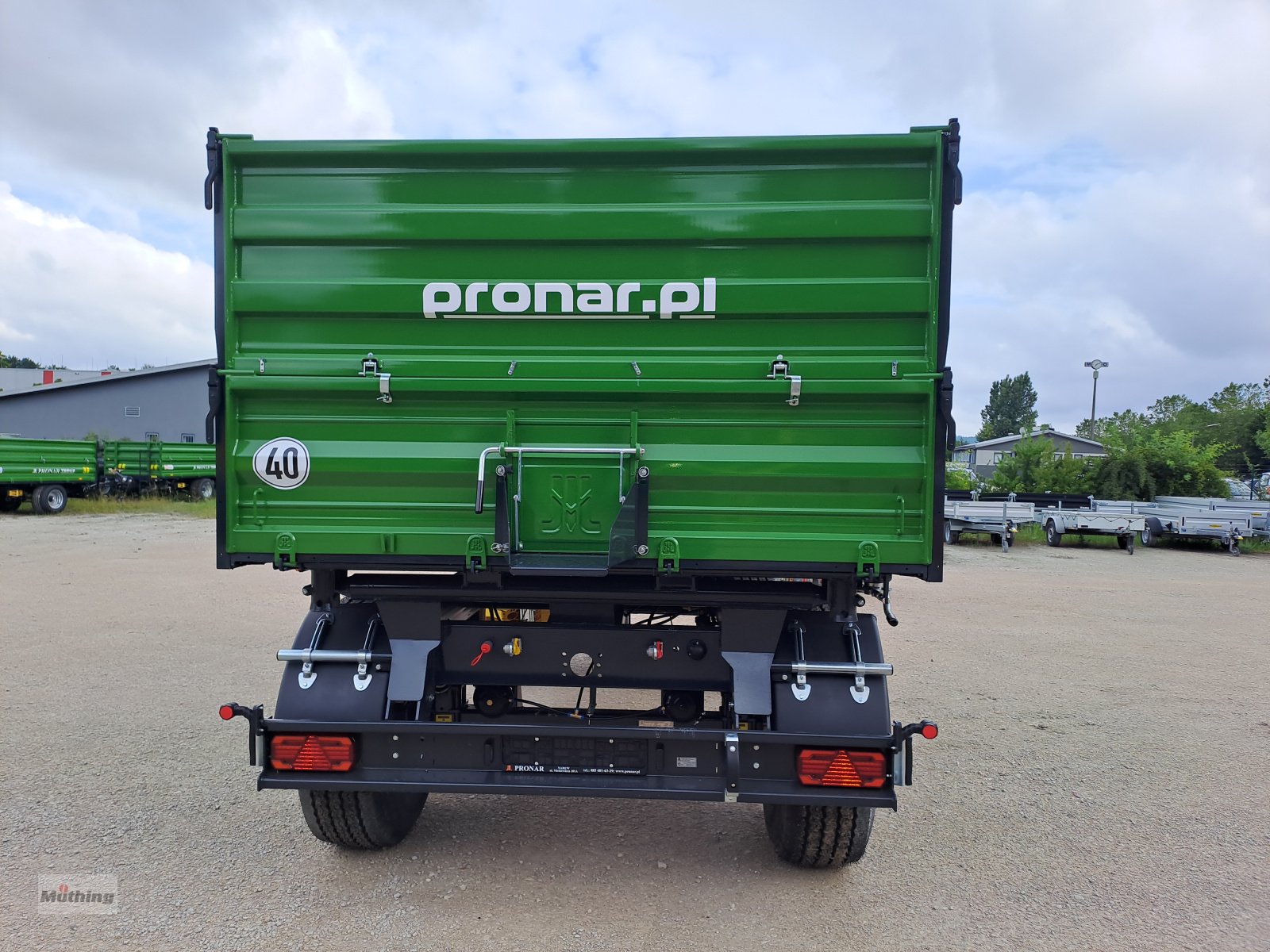 Kipper des Typs PRONAR PT 612, Neumaschine in Neumarkt (Bild 8)