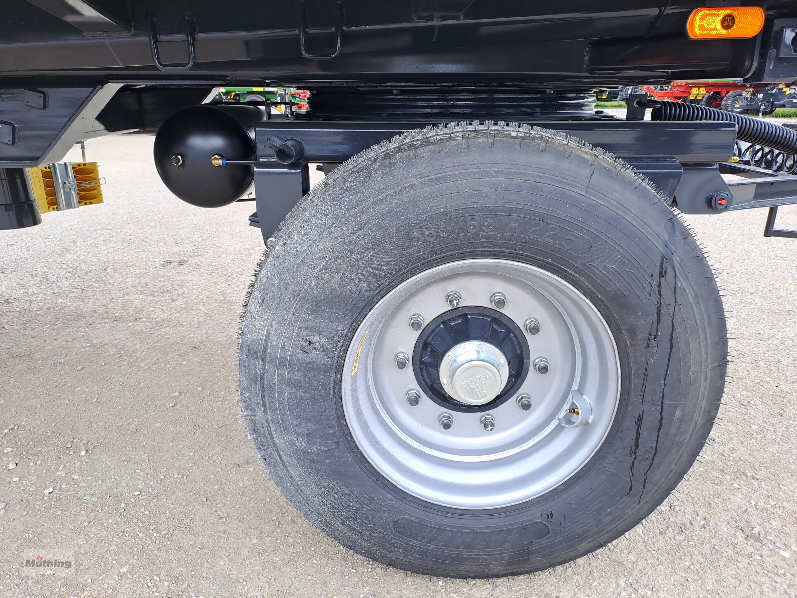 Kipper des Typs PRONAR PT 612, Neumaschine in Neumarkt (Bild 9)