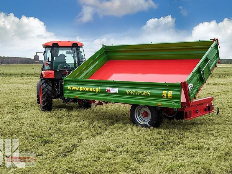 Kipper des Typs PRONAR T 654/2 Einachser Dreiseitenkipper 6 to Auflaufbremse 40 km/h, Neumaschine in Ostheim/Rhön (Bild 1)