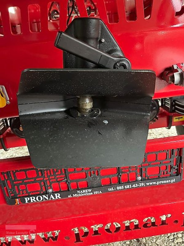 Kipper des Typs PRONAR T 680 Dreiseitenkipper 18 Tonnen, Neumaschine in Ostheim/Rhön (Bild 16)