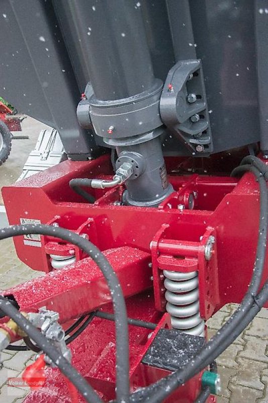 Kipper of the type PRONAR T 701 HP Hardox Halfpipe Erdmulde 22 to, Neumaschine in Ostheim/Rhön (Picture 9)