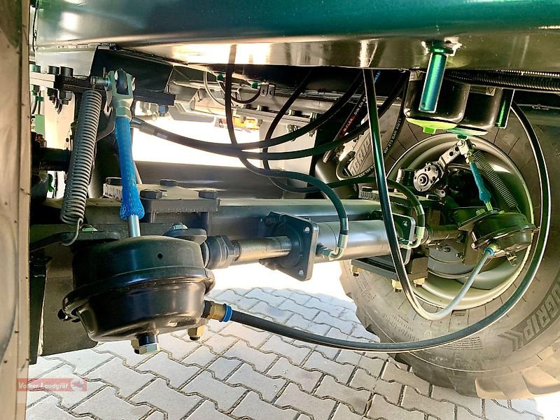 Kipper of the type PRONAR T 8724 Muldenkipper 34 to 29m³ bis 45m³ Lenkachsen, Neumaschine in Ostheim/Rhön (Picture 27)