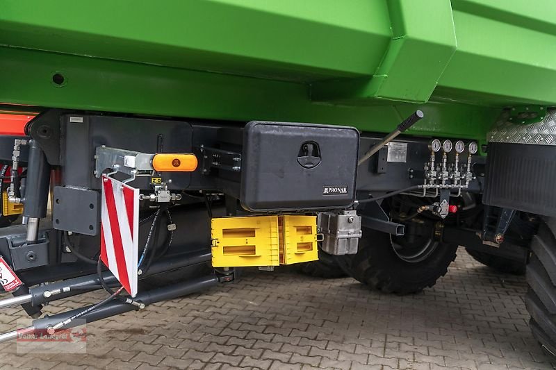 Kipper of the type PRONAR T 8724 Muldenkipper 34 to 29m³ bis 45m³ Lenkachsen, Neumaschine in Ostheim/Rhön (Picture 30)