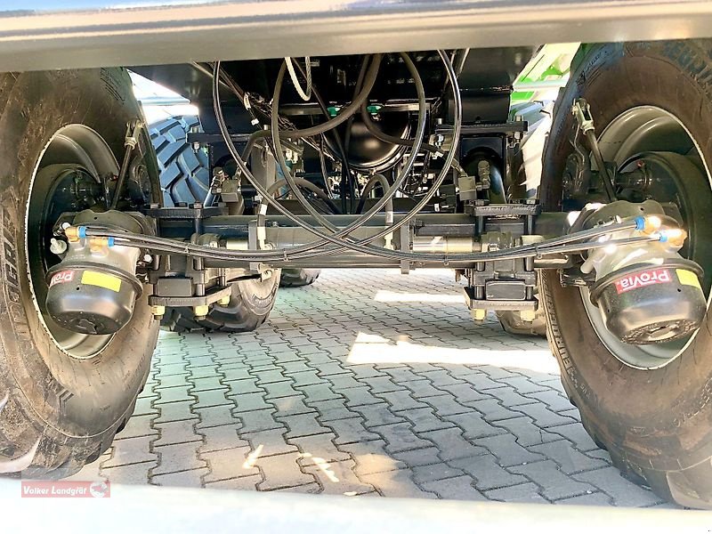 Kipper des Typs PRONAR T 8724 Muldenkipper 34 to AGRITECHNICA Maschine; Hydraulisches Fahrwerk; Eigene Ölversorgung, Neumaschine in Ostheim/Rhön (Bild 25)