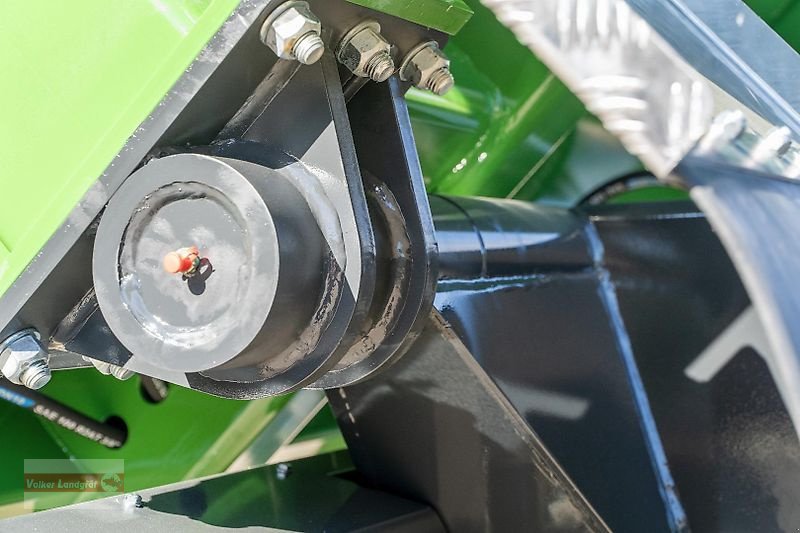 Kipper des Typs PRONAR T 8724 Muldenkipper 34to AGRITECHNICA Maschine; Hydraulisches Fahrwerk; Eigene Ölversorgung, Neumaschine in Ostheim/Rhön (Bild 13)