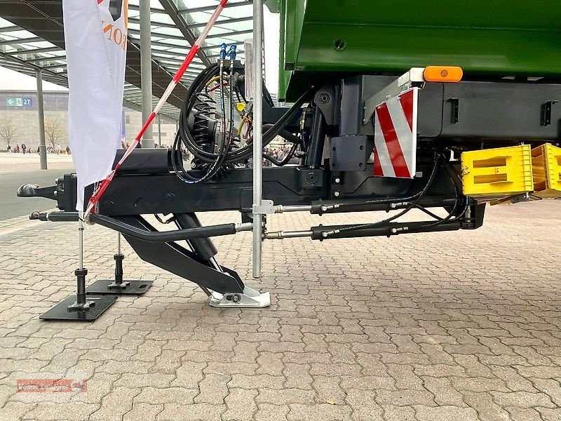 Kipper des Typs PRONAR T 8724 Muldenkipper 34to AGRITECHNICA Maschine; Hydraulisches Fahrwerk; Eigene Ölversorgung, Neumaschine in Ostheim/Rhön (Bild 18)