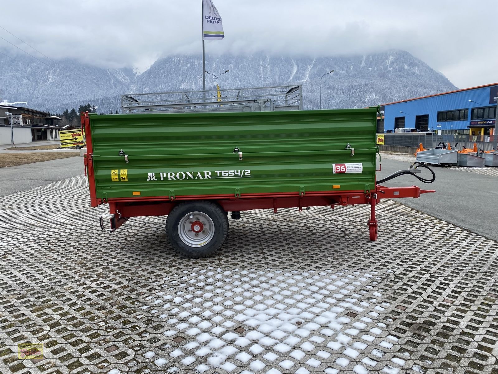 Kipper of the type PRONAR T654/2 Einachs-3Seiten-Kipper mit hydr. Bremse, Neumaschine in Kötschach (Picture 7)