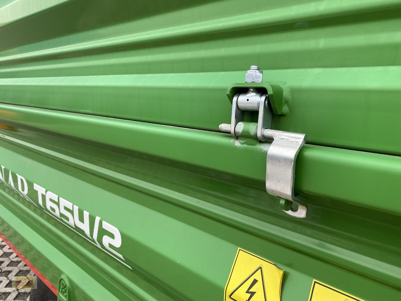 Kipper of the type PRONAR T654/2 Einachs-3Seiten-Kipper mit hydr. Bremse, Neumaschine in Kötschach (Picture 15)