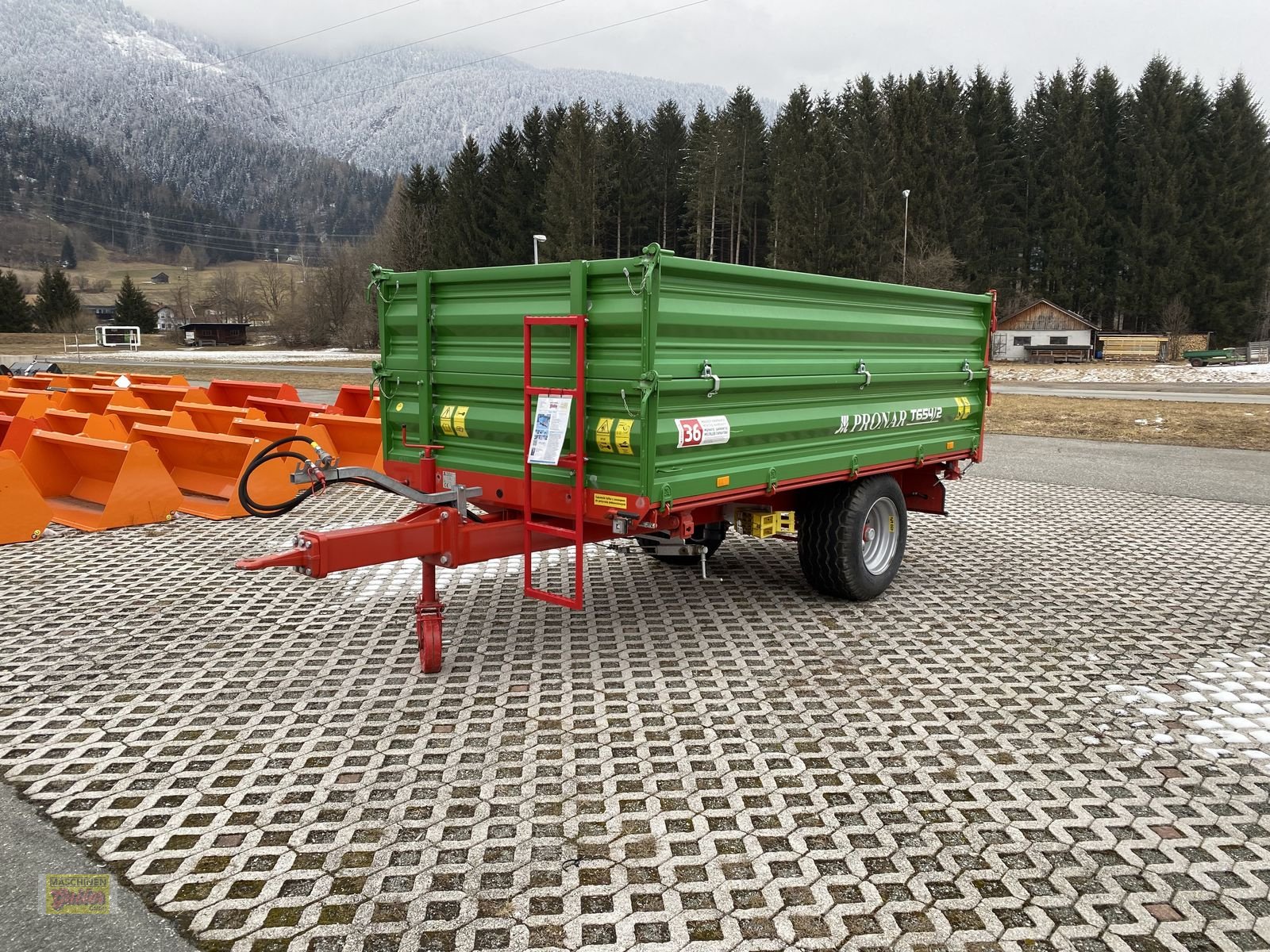 Kipper of the type PRONAR T654/2 Einachs-3Seiten-Kipper mit hydr. Bremse, Neumaschine in Kötschach (Picture 27)