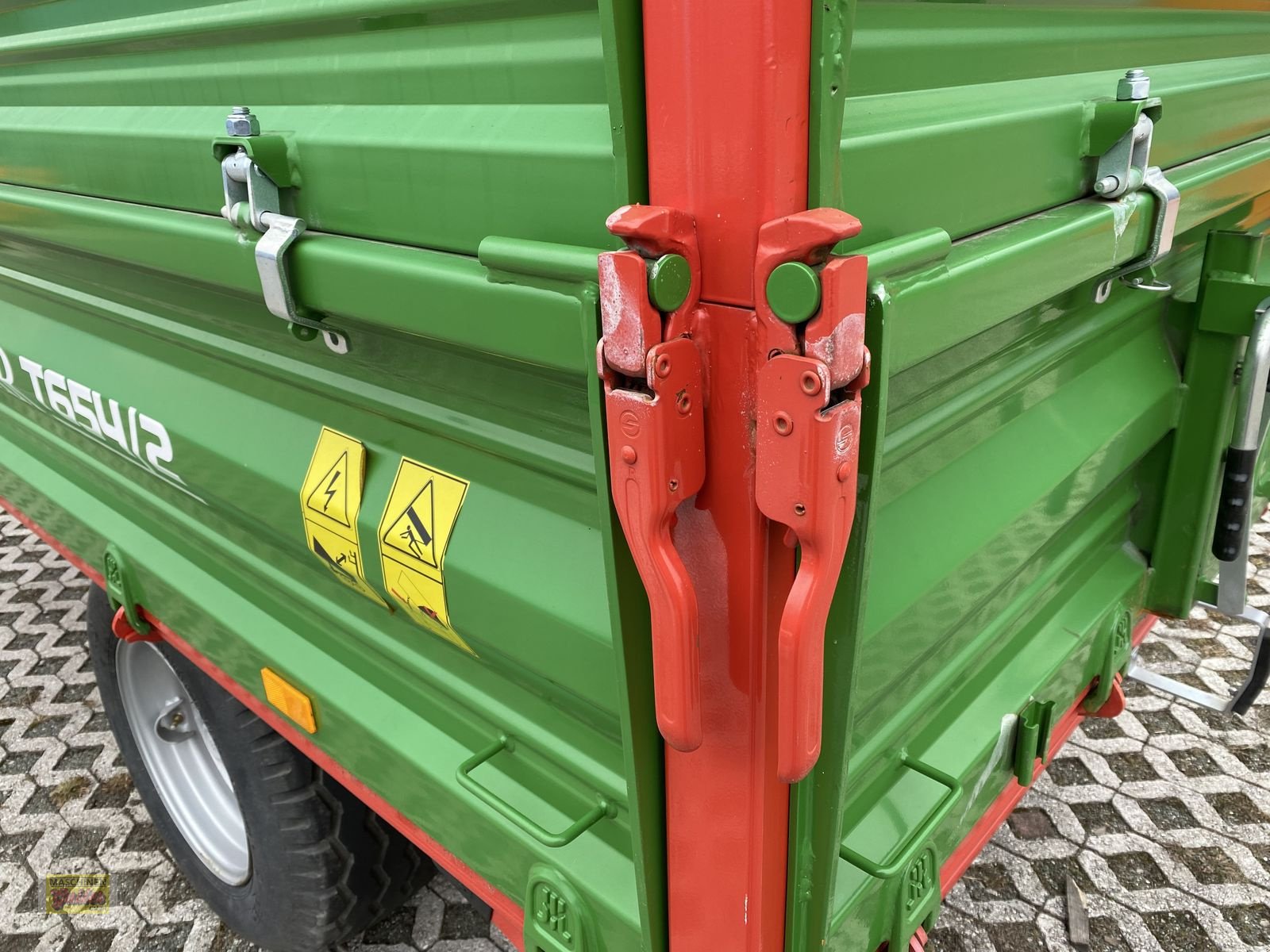 Kipper of the type PRONAR T654/2 Einachs-3Seiten-Kipper mit hydr. Bremse, Neumaschine in Kötschach (Picture 14)