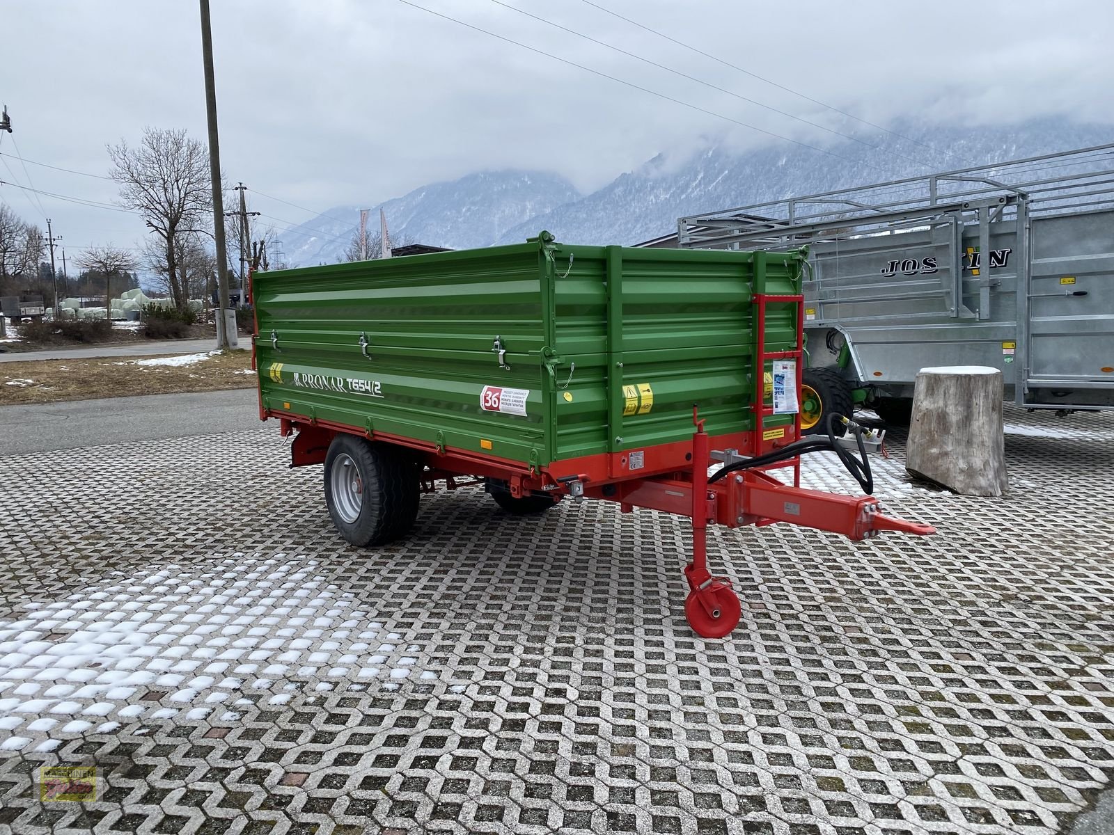 Kipper of the type PRONAR T654/2 Einachs-3Seiten-Kipper mit hydr. Bremse, Neumaschine in Kötschach (Picture 4)