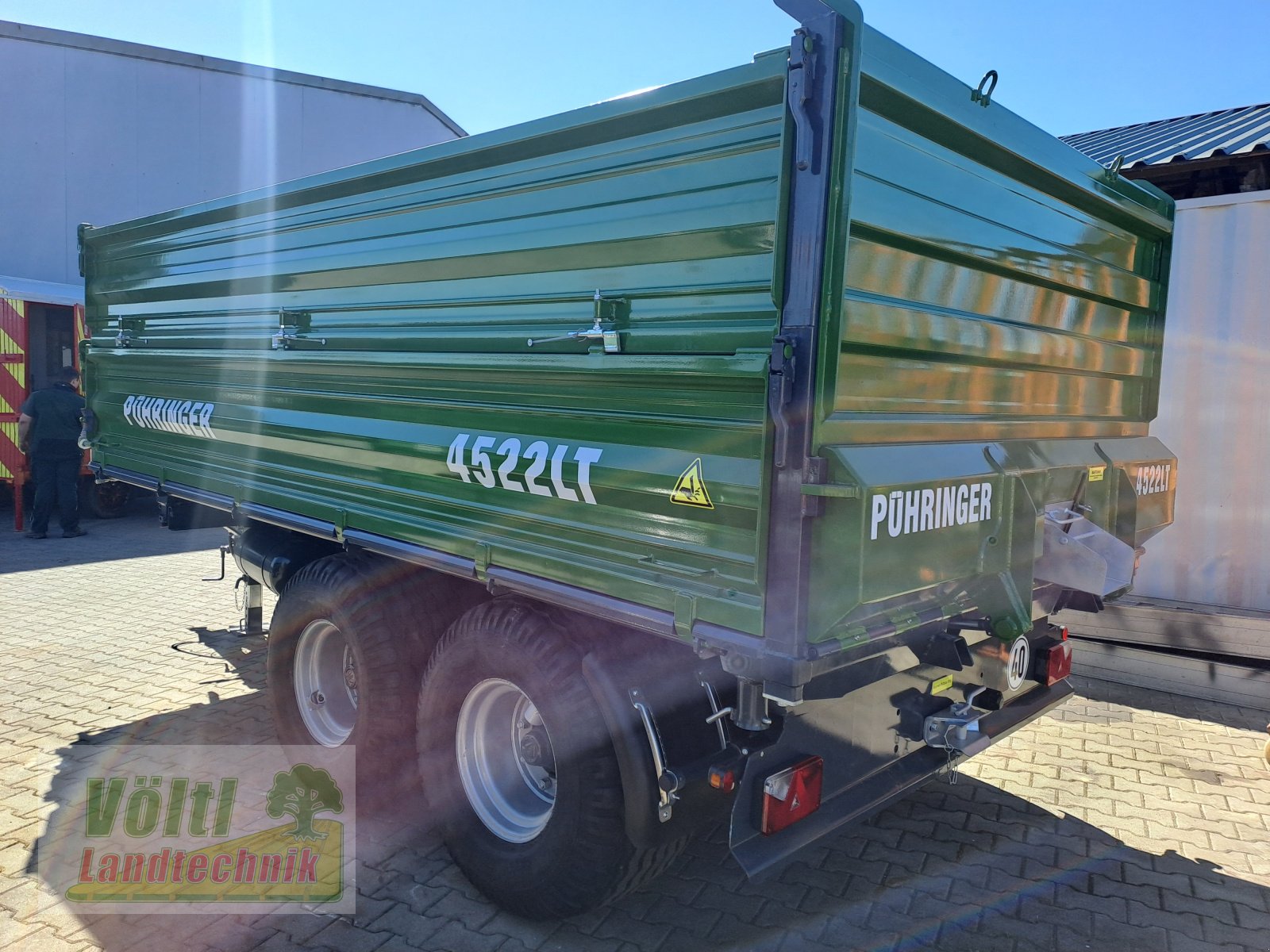 Kipper des Typs Pühringer 4522 LT, Neumaschine in Hutthurm bei Passau (Bild 4)