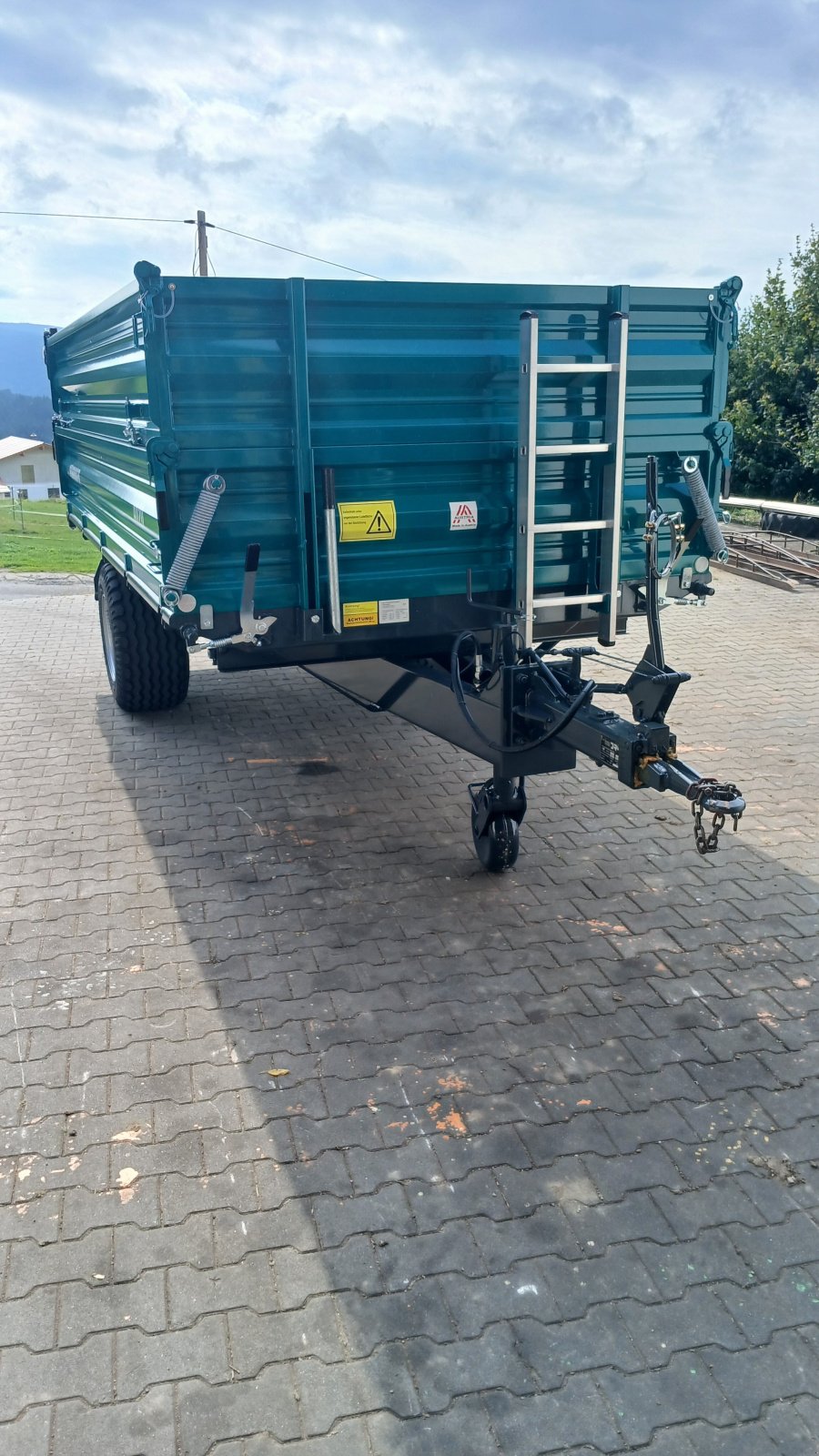 Kipper des Typs Pühringer Kipper, Hänger, Dreiseitenkipper, 3-Seiten-Kipper, Neumaschine in Bad Kötzting (Bild 1)