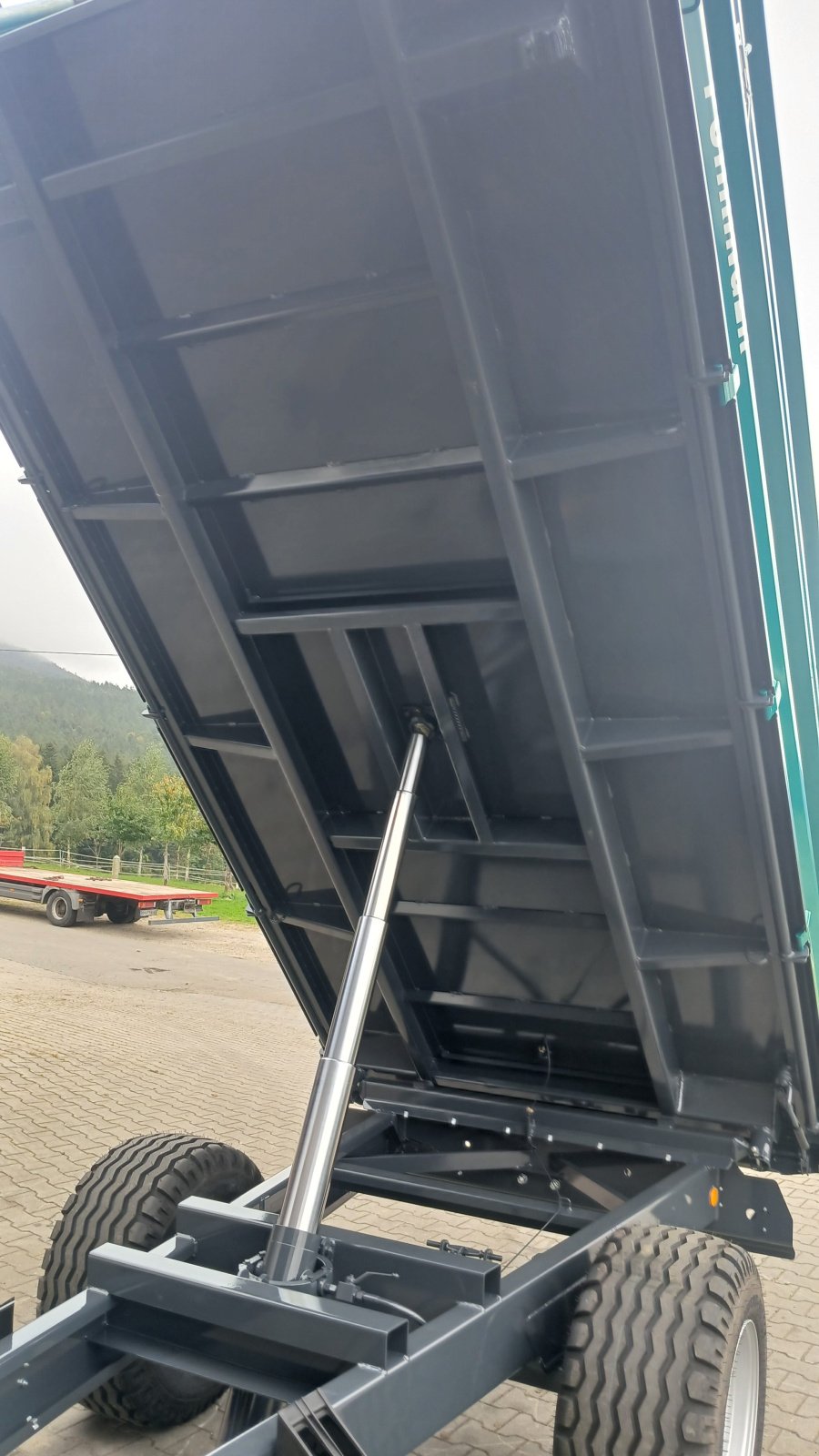 Kipper des Typs Pühringer Kipper, Hänger, Dreiseitenkipper, 3-Seiten-Kipper, Neumaschine in Bad Kötzting (Bild 9)