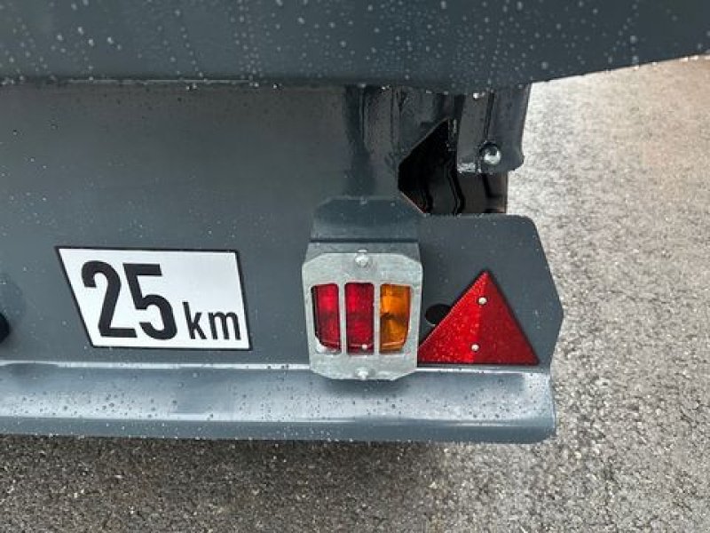 Kipper des Typs Pühringer Tandem-Dreiseitenkipper 4121T 4,15x2,15m 10to DL, Neumaschine in Tamsweg (Bild 14)