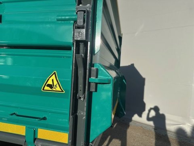 Kipper des Typs Pühringer Tandem-Dreiseitenkipper 5024T 5,0x2,4m 20to, Neumaschine in Tamsweg (Bild 10)