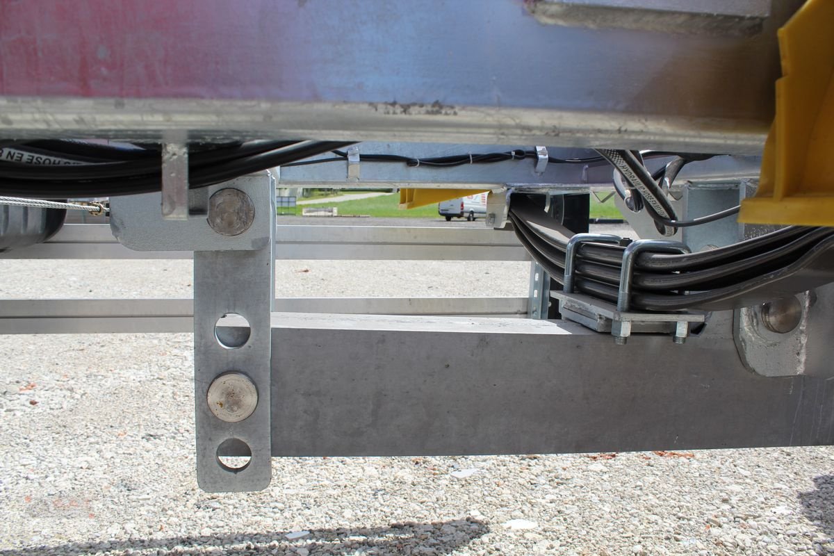 Kipper des Typs Sonstige 20 tonnen Muldenkipper, Vorführmaschine in Eberschwang (Bild 31)