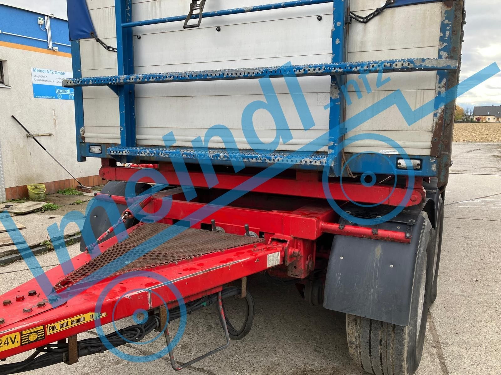 Kipper of the type Sonstige 4 Achs Getreidekipper, Gebrauchtmaschine in Eferding (Picture 3)