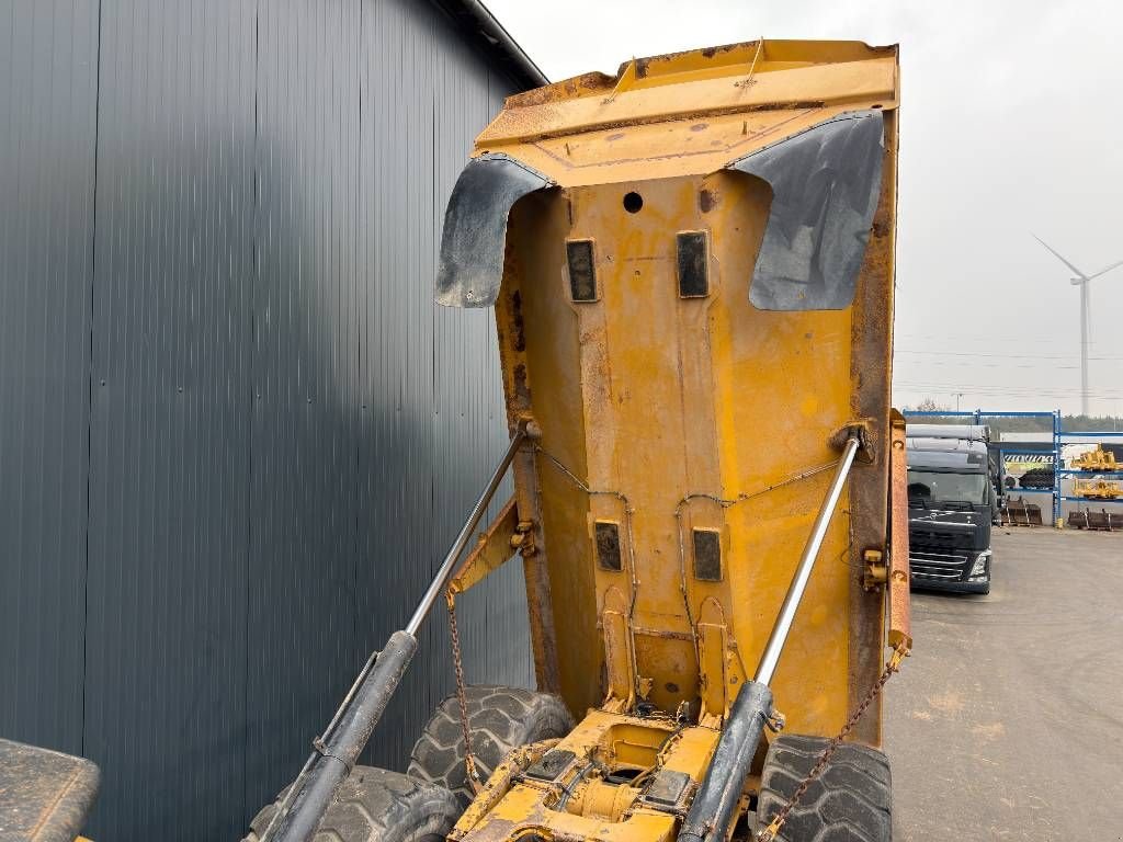 Kipper des Typs Sonstige Cat 730C2, Gebrauchtmaschine in Venlo (Bild 7)