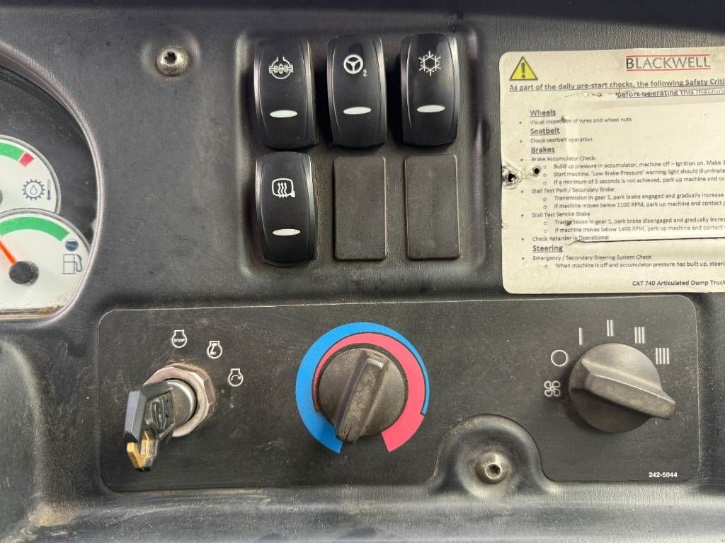 Kipper typu Sonstige Cat 740 - Automatic Greasing / Body Heating / AC, Gebrauchtmaschine v Veldhoven (Obrázek 9)