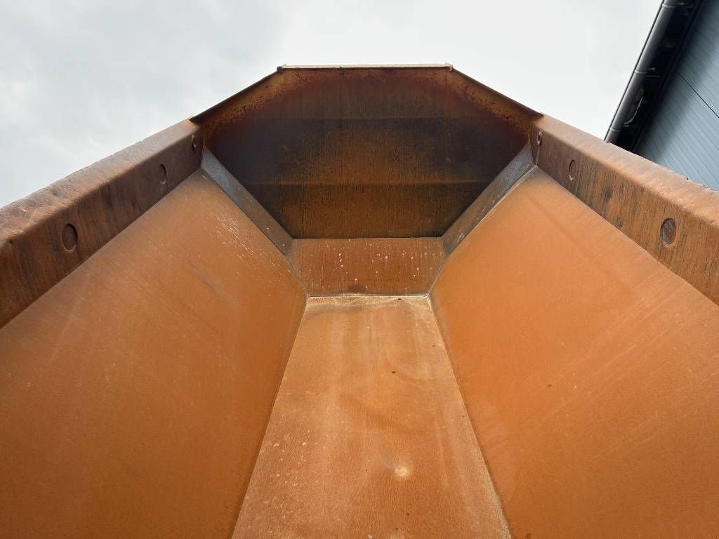 Kipper tip Sonstige Cat 745 04A - New Tires, Gebrauchtmaschine in Venlo (Poză 8)