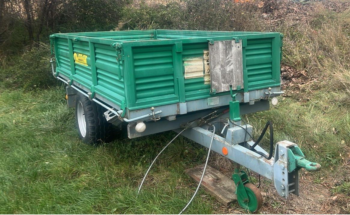 Kipper типа Sonstige Dreiseitenkipper, Gebrauchtmaschine в Strem (Фотография 3)