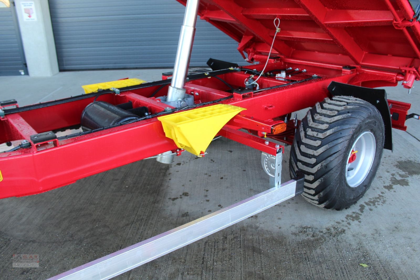 Kipper of the type Sonstige Einachskipper - Dreiseitenkipper 8,5 Tonnen, Neumaschine in Eberschwang (Picture 25)