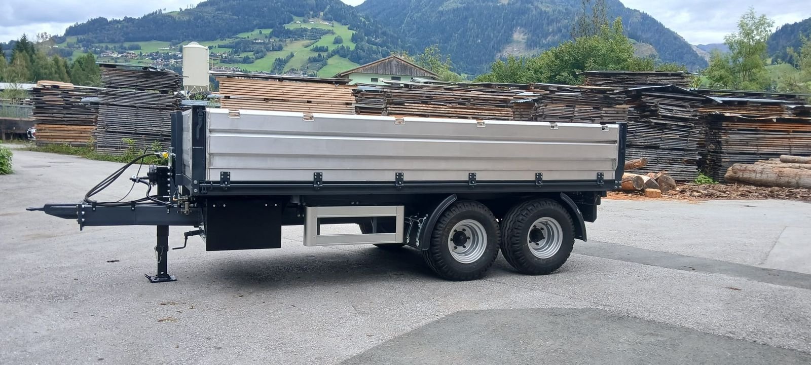 Kipper от тип Sonstige Tandem-Dreiseitenkipper, Gebrauchtmaschine в Burgkirchen (Снимка 4)