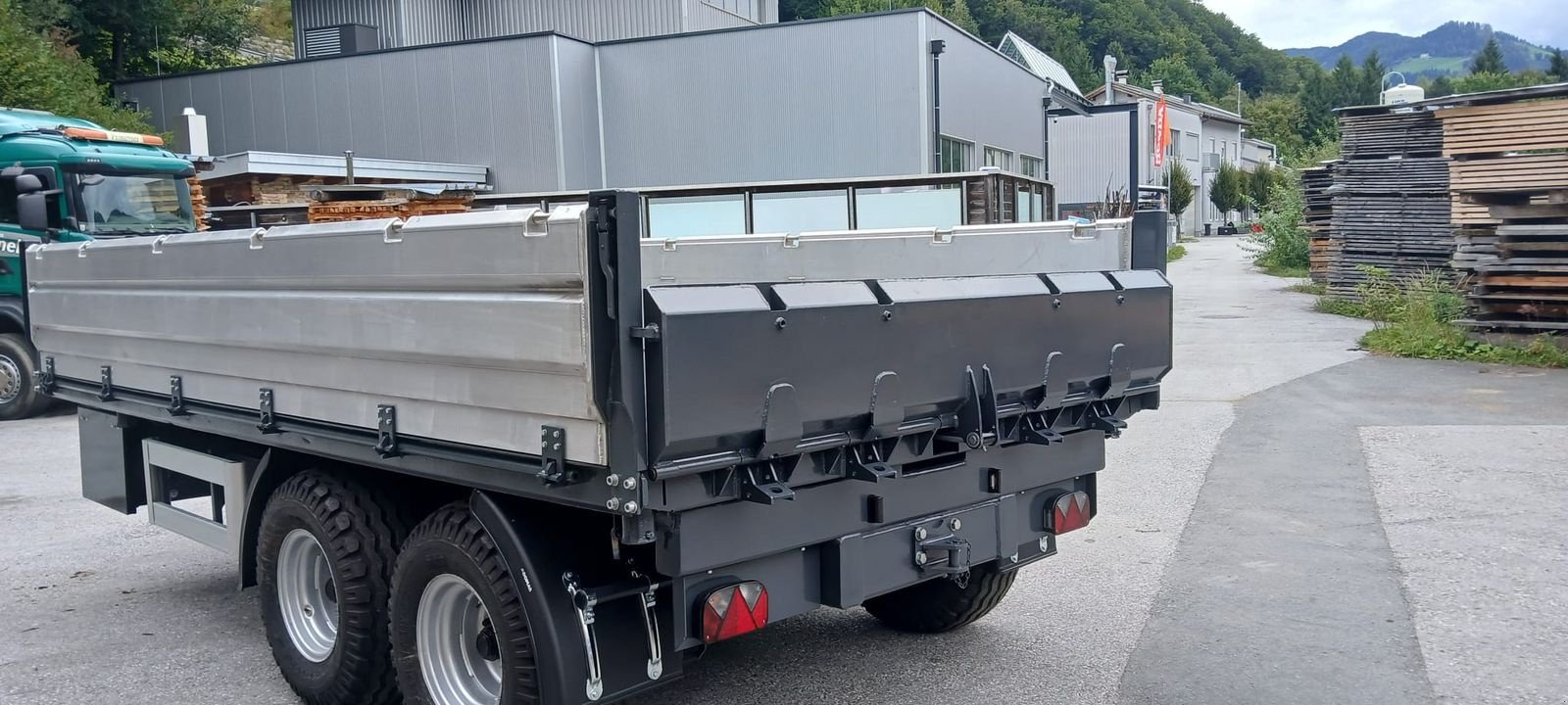 Kipper от тип Sonstige Tandem-Dreiseitenkipper, Gebrauchtmaschine в Burgkirchen (Снимка 7)